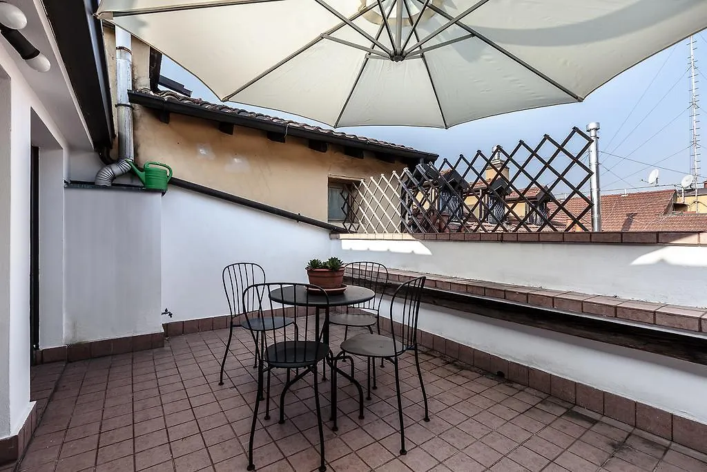 Milanrentals - Palazzi Apartment 0*, Milan