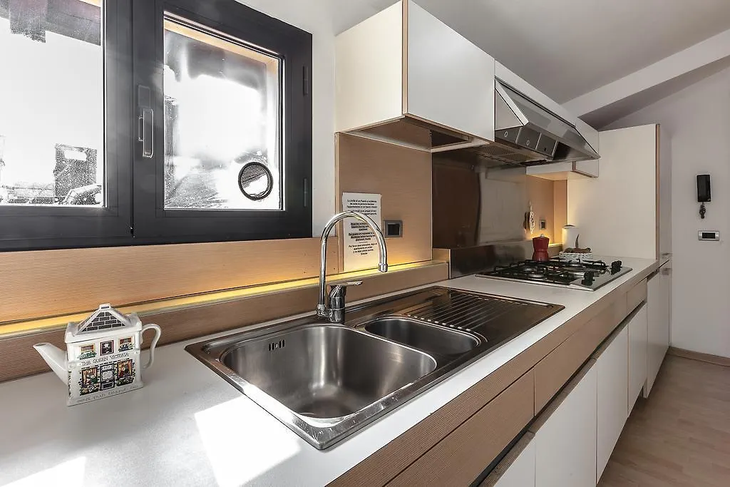 Milanrentals - Palazzi Apartment Italy